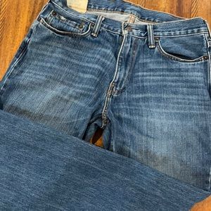 Abercrombie &Finch Mens Jeans classic straight size 32 x 34